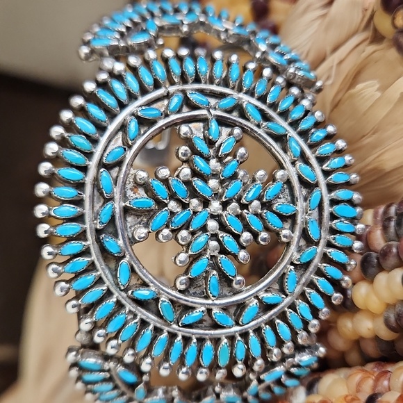 Amazing Vintage Native American Zuni Petit Point Turquoise Inlay Bracelet 💙 - Picture 2 of 13